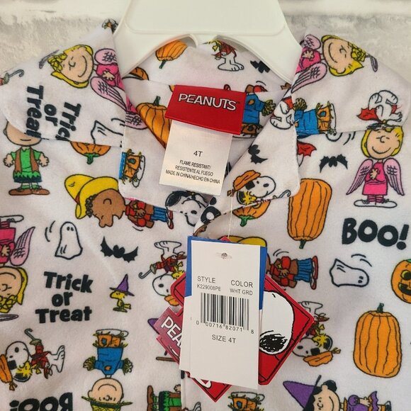 Toddler Peanuts Halloween Pajama Set Size 4t Snoopy Lucy Charlie Brown NWT - Picture 4 of 5